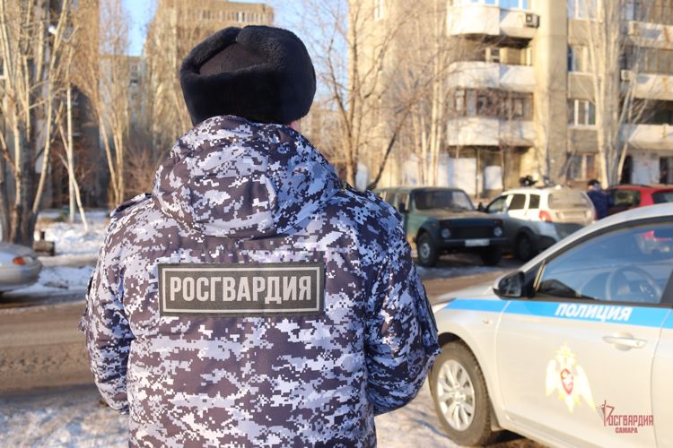 В Самаре сотрудники Росгвардии задержали подозреваемого в нанесении тяжкого вреда здоровью двум пострадавшим