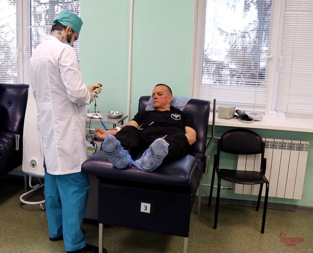 Накануне Дня защитника Отечества в Самаре сотрудники спецподразделений Росгвардии приняли участие в акции «Воин-Донор»