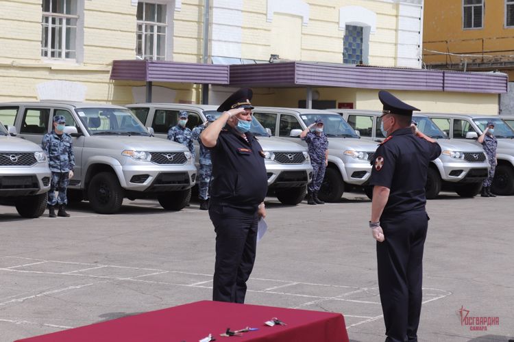В Самарской области сотрудники Росгвардии получили новый служебный автотранспорт