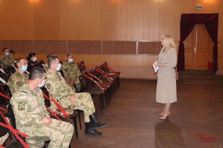 В Самаре росгвардейцам рассказали о перспективах получения высшего образования