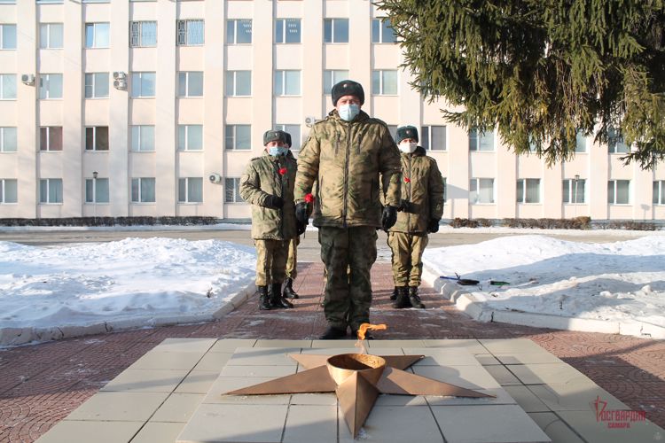 Военнослужащие Центра подготовки личного состава Приволжского округа Росгвардии почтили память Неизвестного солдата