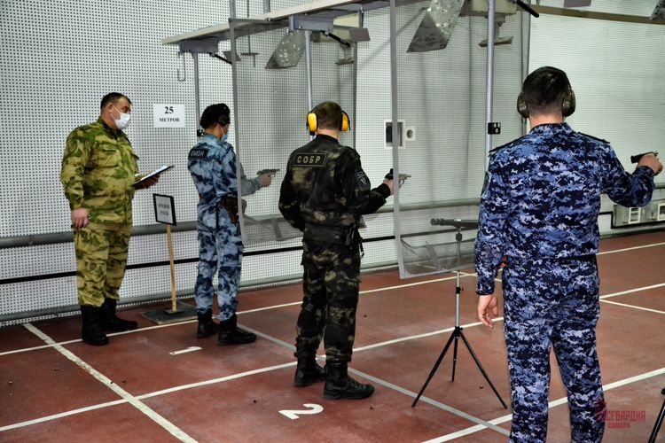 В Тольятти стартовал Чемпионат Приволжского округа по зимнему офицерскому троеборью (видео)