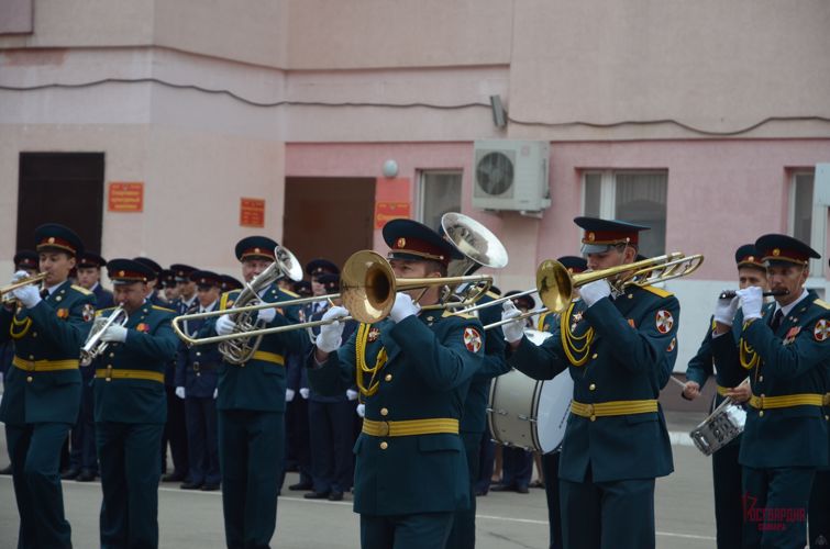 В Самаре военный оркестр Росгвардии принял участие в церемонии принятия присяги в региональном институте ФСИН
