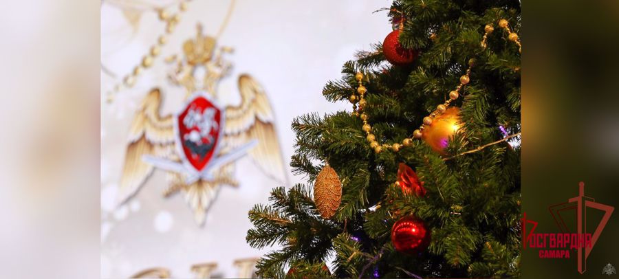Директор Росгвардии генерал армии Виктор Золотов поздравил личный состав и ветеранов ведомства с Новым годом