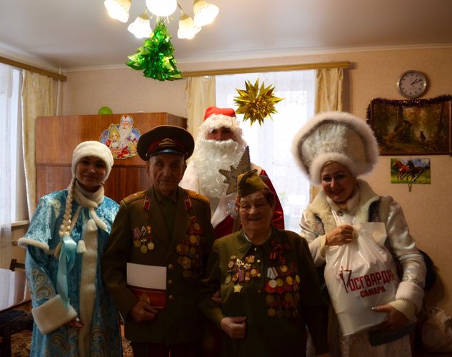 В Самаре росгвардейцы поздравили с Новым годом ветеранов Великой Отечественной войны