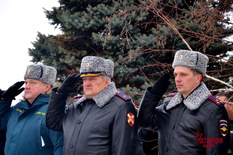 В Самарской области росгвардейцы приняли участие в мероприятиях по случаю 80-летия разгрома немецко-фашистских  войск под Сталинградом