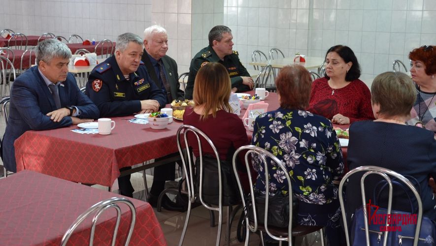 Начальник Управления Росгвардии по Самарской области встретился с семьями военнослужащих и сотрудников