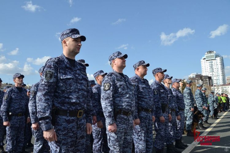 Cотрудники Росгвардии приняли участие в строевом смотре самарского гарнизона сил правопорядка
