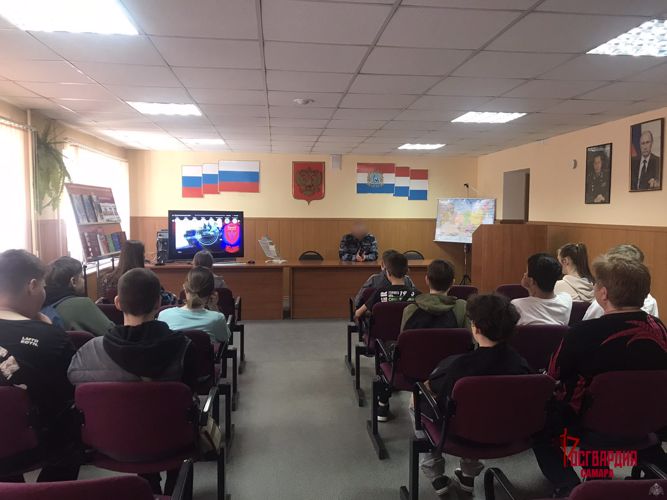 В Самаре, накануне Дня Победы, росгвардейцы провели день открытых дверей