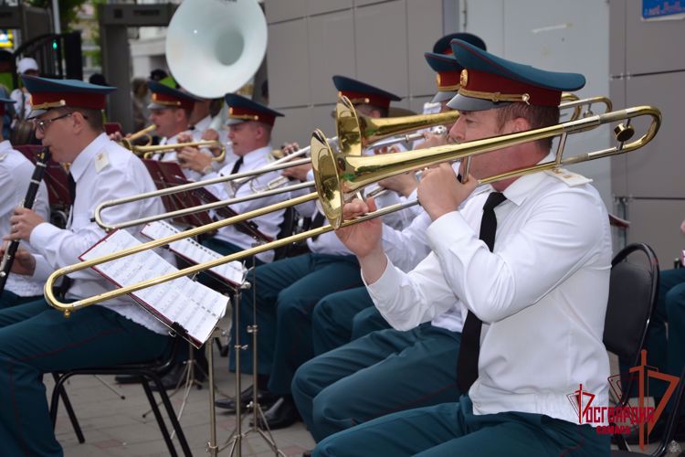 В Самаре росгвардейцы стали почетными гостями фестиваля «Пресса — 2023»