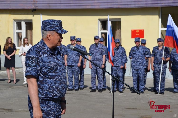 В Самаре росгвардейцы отметили День России