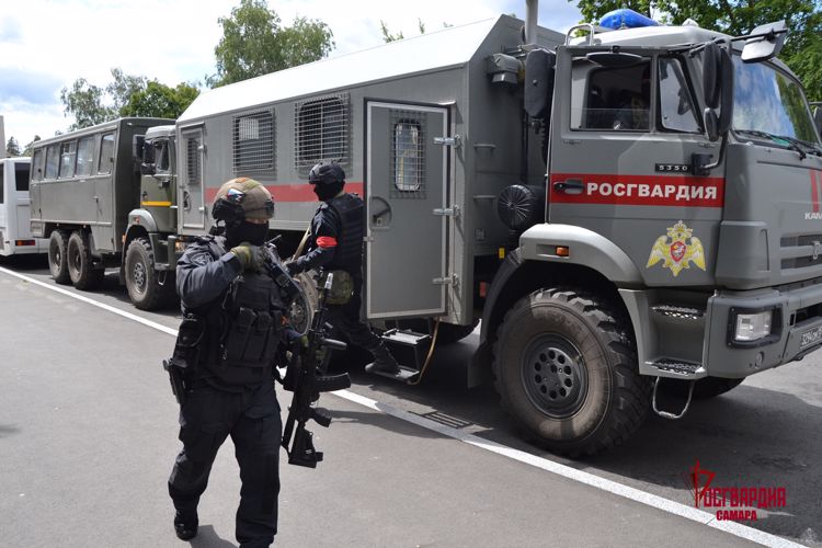 В Самарской области росгвардейцы приняли участие в антитеррористическом учении (видео)