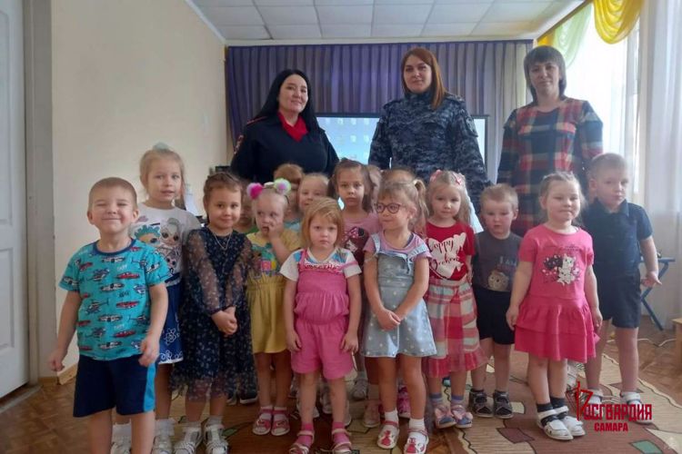 В Самарской области стартовала традиционная летняя кампания «Каникулы с Росгвардией»