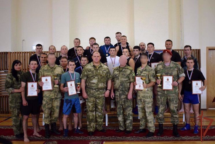 Команда самарских росгвардейцев взяла «серебро» окружного чемпионата по комплексному единоборству