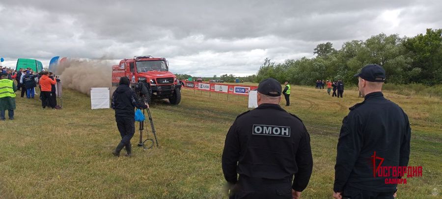 В Самарской области сотрудники Росгвардии обеспечили безопасность участников международного ралли «Шелковый путь»