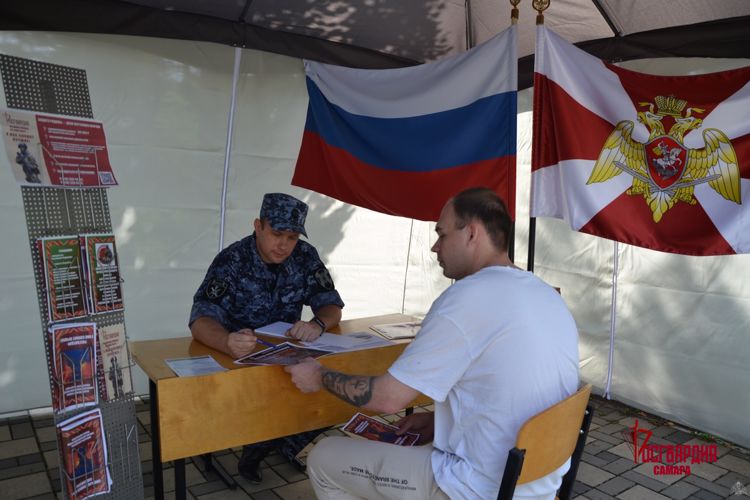 В Самаре открылся передвижной пункт Росгвардии