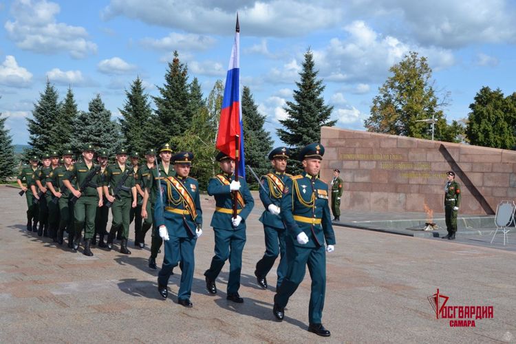 В Самаре представители Росгвардии приняли участие в памятных мероприятиях, посвященных 80-й годовщине победы в Курской битве