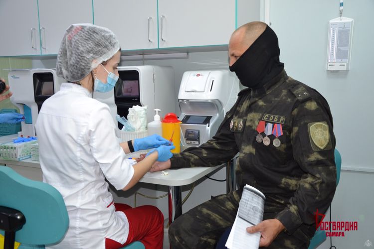 Росгвардейцы дали старт марафону в поддержку донорского движения в Самарской области