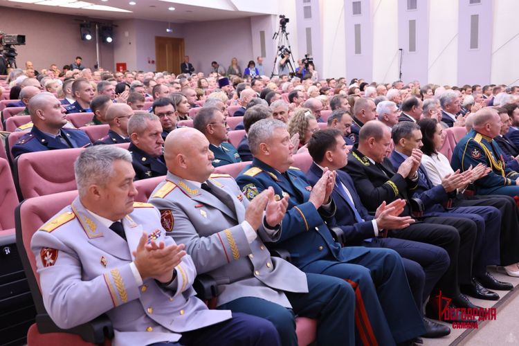 Первый заместитель командующего Приволжским округом Росгвардии принял участие в торжественной церемонии инаугурации губернатора Самарской области