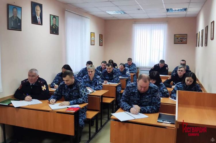Самарским росгвардейцам рассказали об истории Приволжского округа войск национальной гвардии