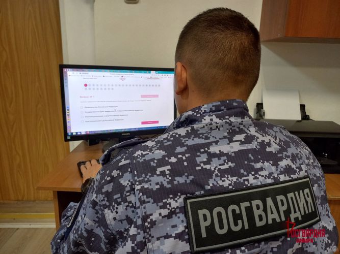 Самарские росгвардейцы приняли участие в «Большом этнографическом диктанте»