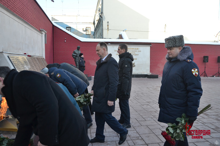 В Самаре росгвардейцы приняли участие в памятных мероприятиях