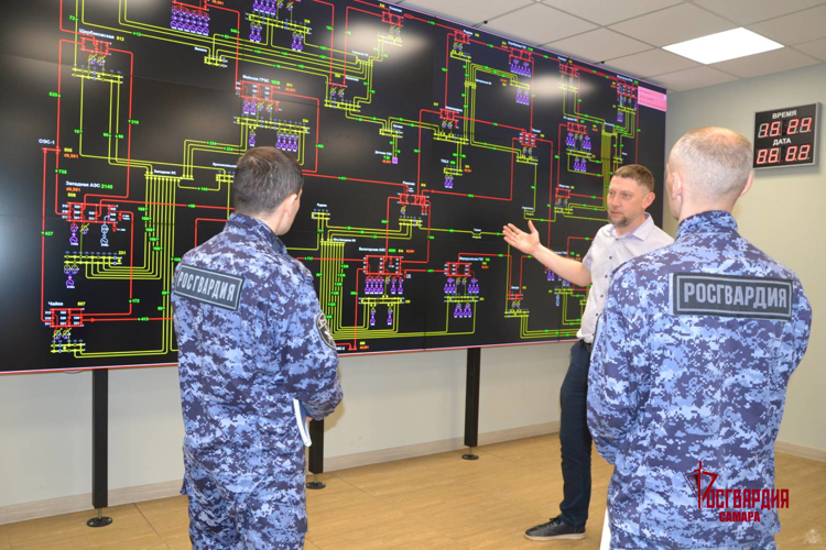 В Самарской области профессиональный праздник отмечают представители подразделений ЛРР и ГК Росгвардии