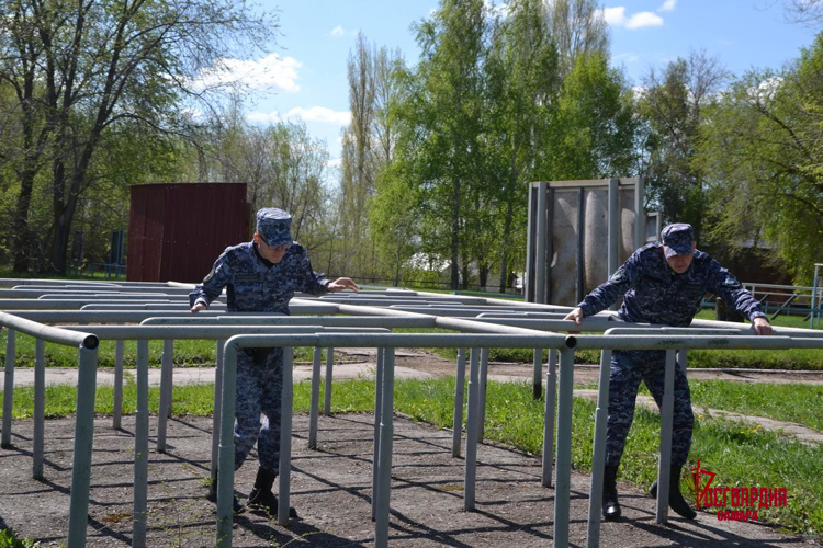 Лучшую группу задержания вневедомственной охраны Росгвардии определили в Самарской области