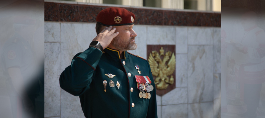 Начальник Саратовского военного института Росгвардии Герой России полковник Александр Белоглазов представлен личному составу