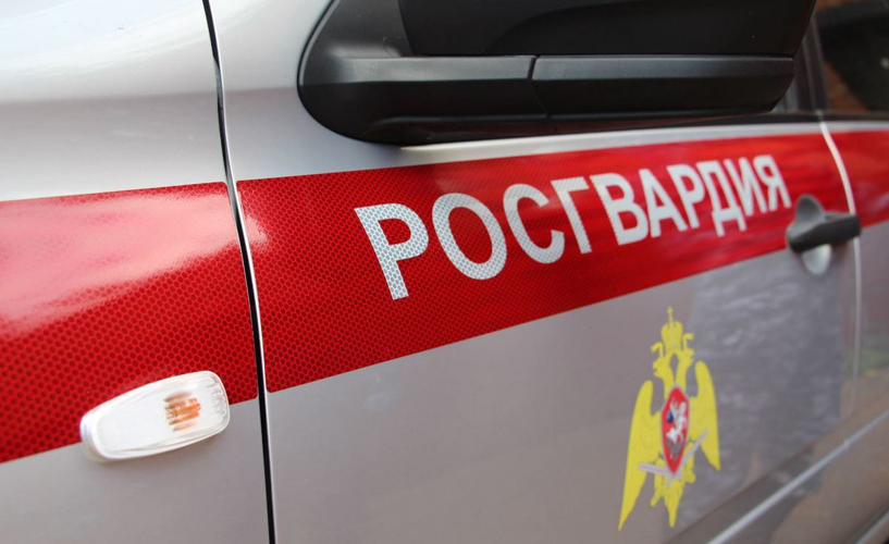 В Самаре росгвардейцы задержали мужчину, которого разыскивали полицейские Екатеринбурга