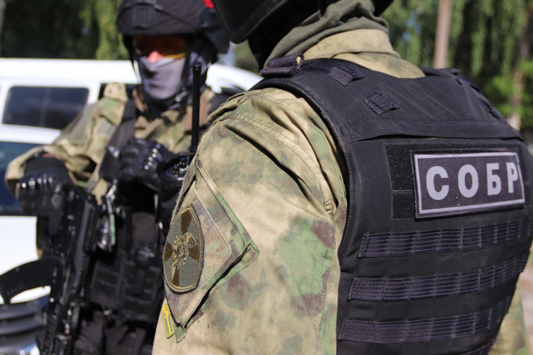 В Самарской области при содействии спецназа Росгвардии задержан подозреваемый в организации незаконной миграции 