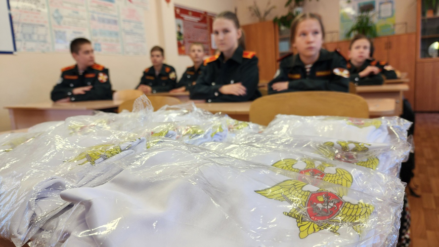 В день рождения генерала Анатолия Романова росгвардейцы посетили подшефных кадетов
