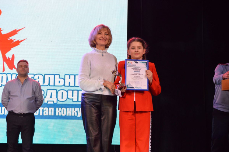 Дети самарских росгвардейцев стали лауреатами конкурса «Хрустальные звездочки»