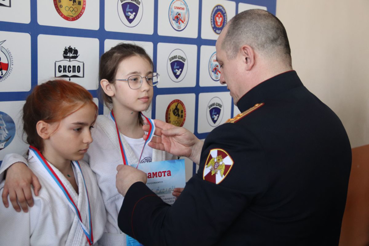 В Самаре представители Росгвардии приняли участие в чемпионате по дзюдо имени Героя России Евгения Золотухина