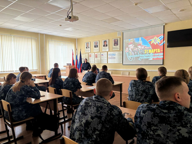 Представитель Росгвардии провел занятие с курсантами Самарского юридического института ФСИН
