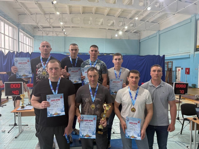 Самарские росгвардейцы чемпионы «Динамо» по гиревому спорту