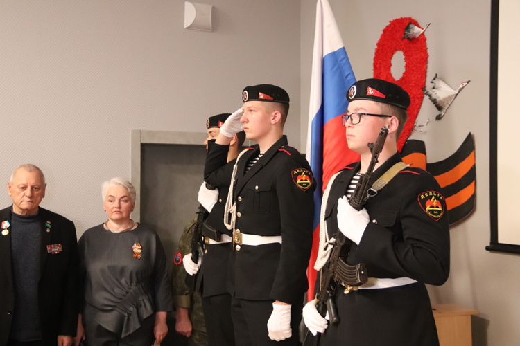 В Самарской области увековечили память военнослужащего Росгвардии