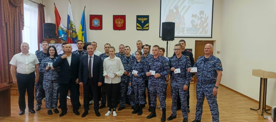 В Самарской области росгвардейцам вручили знаки отличия ГТО