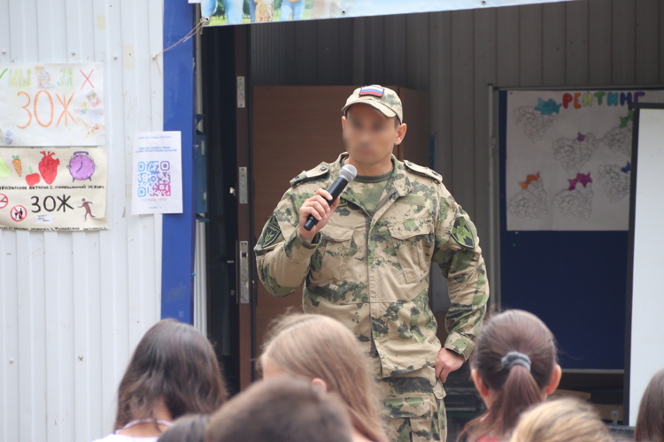 В рамках акции «Каникулы с Росгвардией» представители войск правопорядка посетили Новокуйбышевск