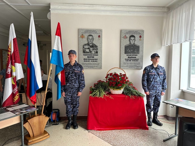 Самарские росгвардейцы вместе с подшефными кадетами почтили память погибшего коллеги