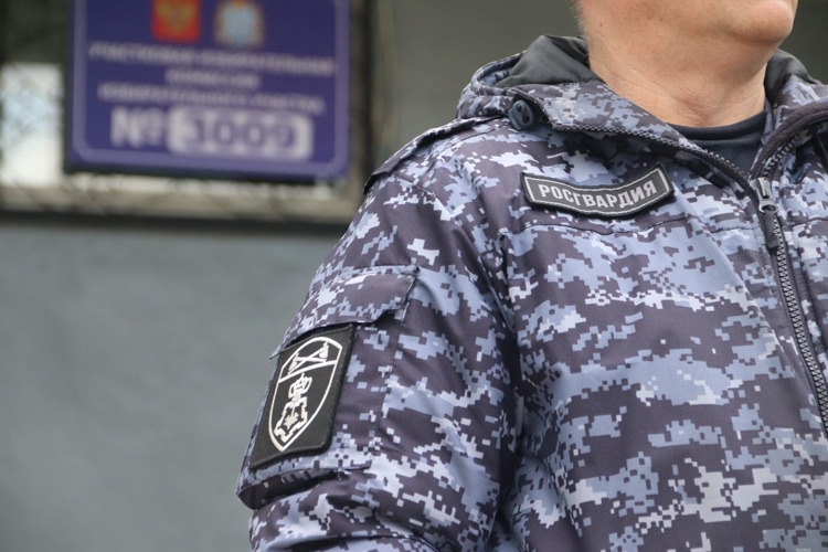 Росгвардейцы приняли участие в обеспечении общественного порядка в ходе Единого дня голосования в Самаре