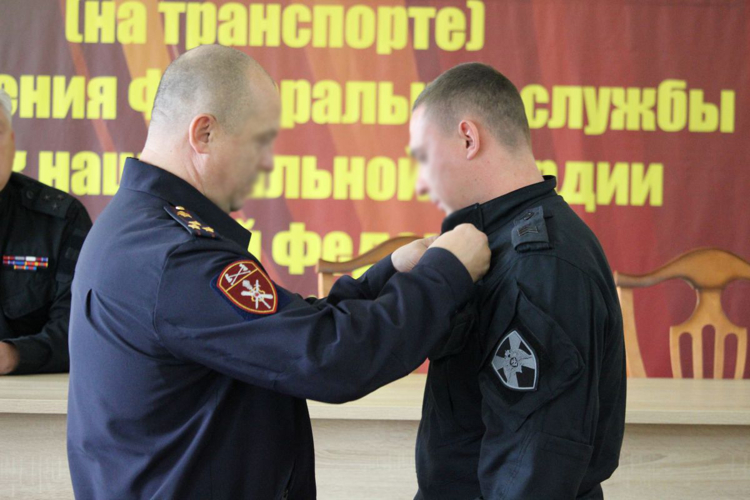 В Самарской области вручили награды бойцам ОМОН