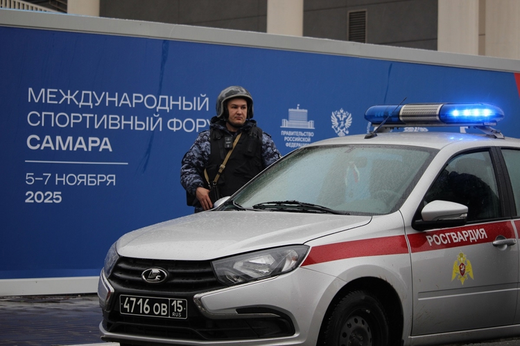 В Самаре Росгвардия приняла участие в обеспечении безопасности XIII Международного спортивного форума «Россия-спортивная держава»