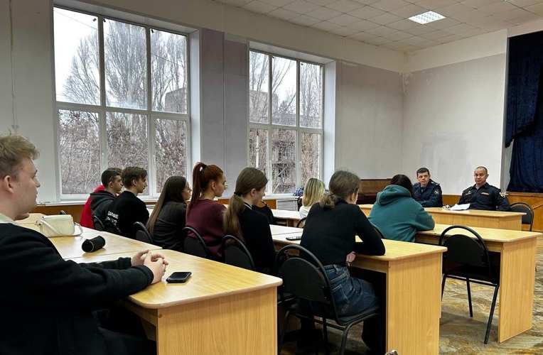В Самаре состоялась встреча представителя Росгвардии со студентами юридического института Федеральной службы исполнения наказаний