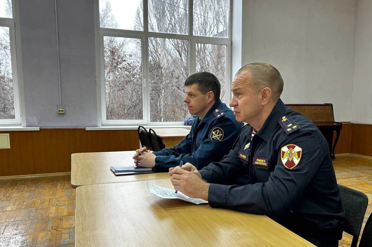 В Самаре состоялась встреча представителя Росгвардии со студентами юридического института Федеральной службы исполнения наказаний