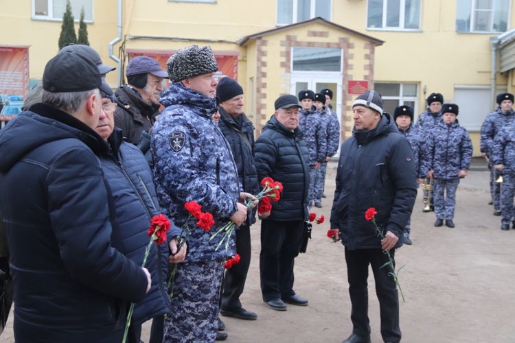 В Самарской области ветераны Росгвардии отметили день легендарного полка