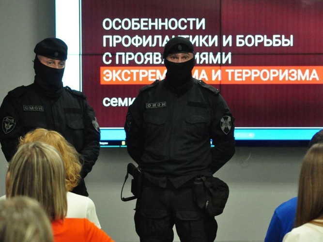 Росгвардейцы приняли участие в семинаре по противодействию экстремизму и терроризму в Самаре