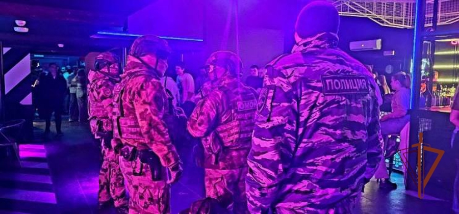 В Самаре при содействии ОМОН Росгвардии прошли профилактические мероприятия 