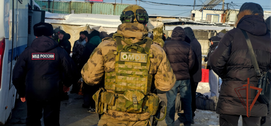 В Самаре ОМОН Росгвардии помог полицейским пресечь правонарушения
