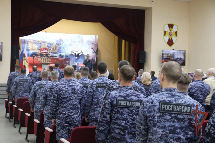 В Самаре росгвардейцы приняли участие в торжественном мероприятии, посвященном Дню защитника Отечества